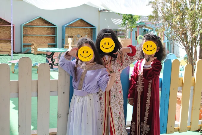 Les Delphineaux by Tatamy